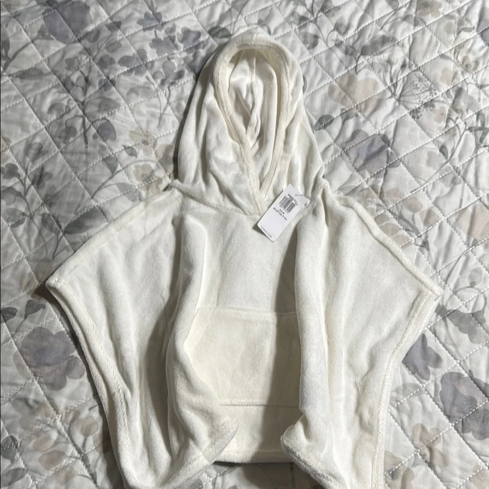 White Hooded swim Poncho 3-6mths